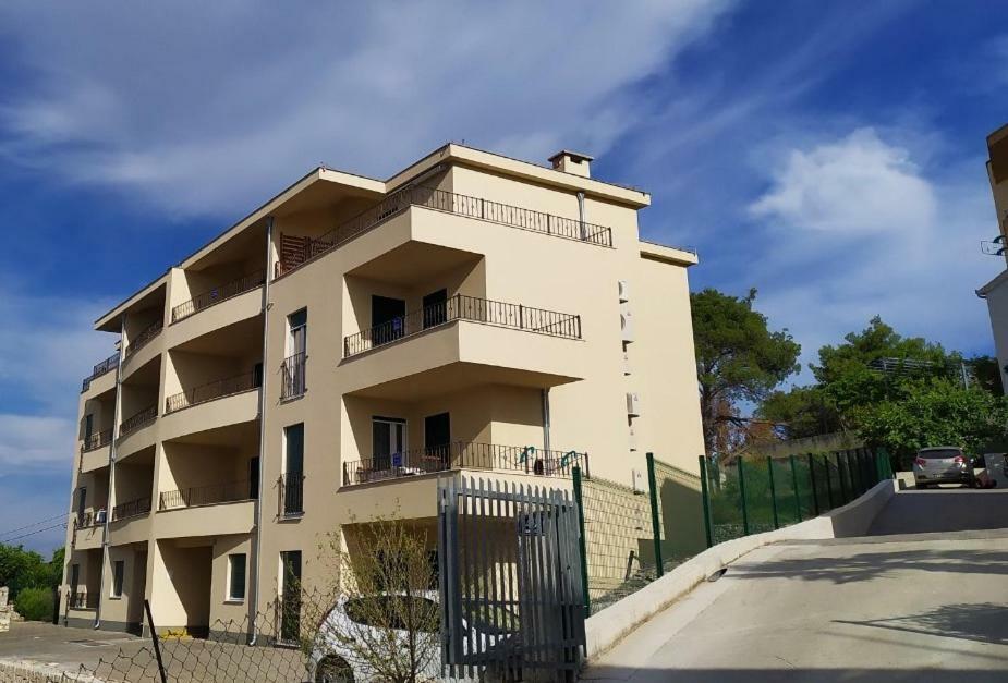 Appartement Noni Donji Okrug  Exterior foto